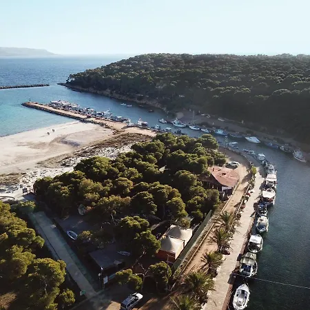 Hotel apartamentowy Corallo Rosso *